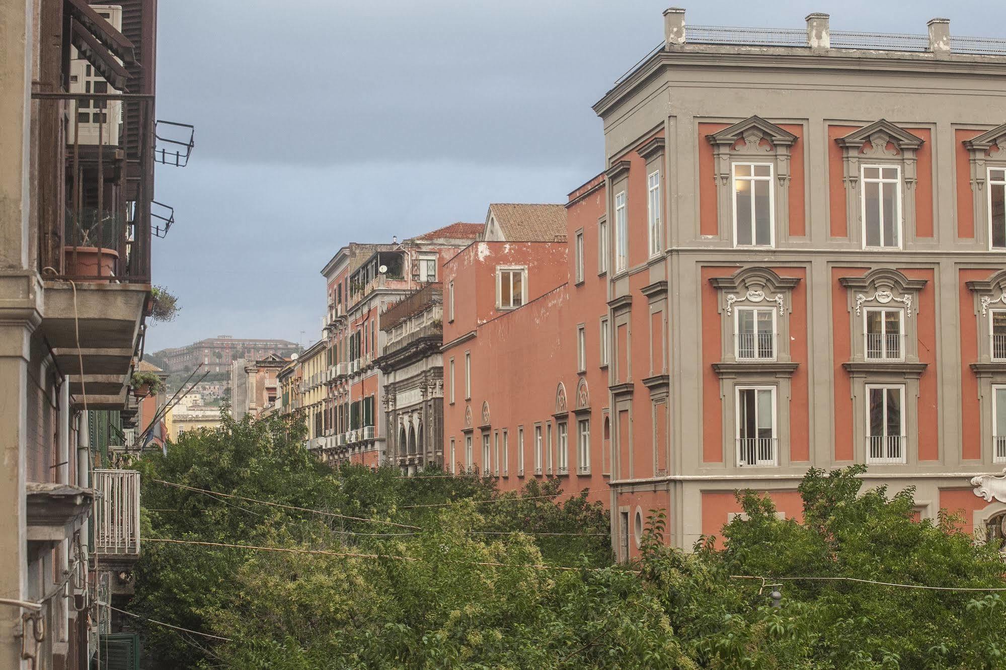 Ovo - Slow Travel Napoli Bagian luar foto